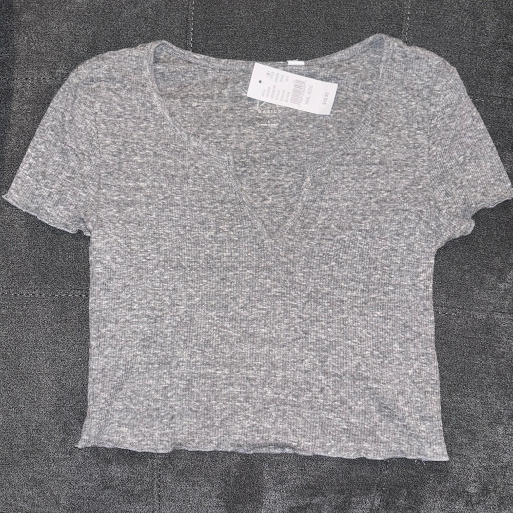 New with tags PacSun grey cropped top